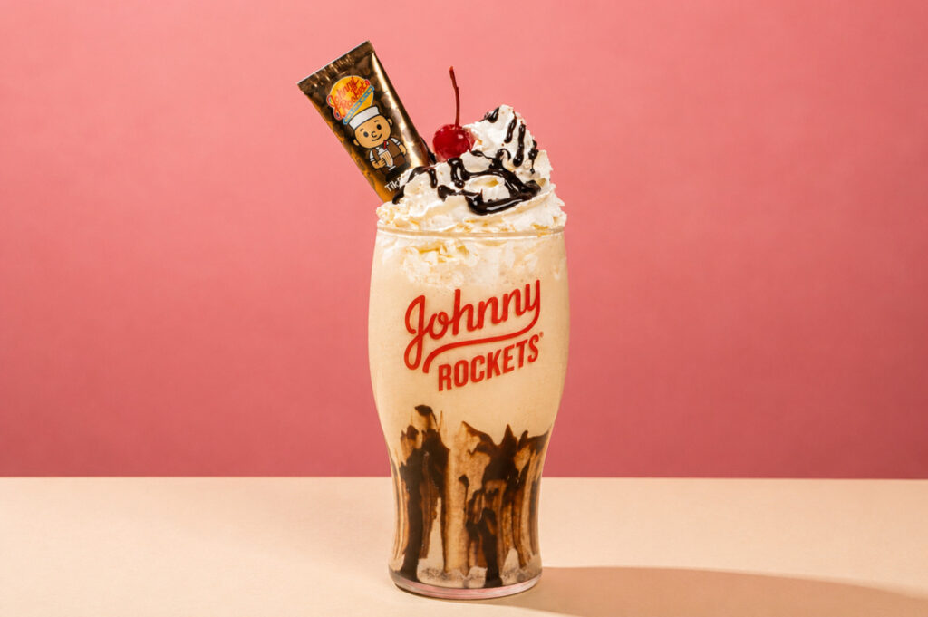 Milkshake de Chocolate do Johnny Rockets em versão hidratante labial TikBalm